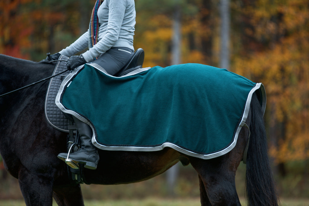 The Saratoga Fleece Riding Blanket