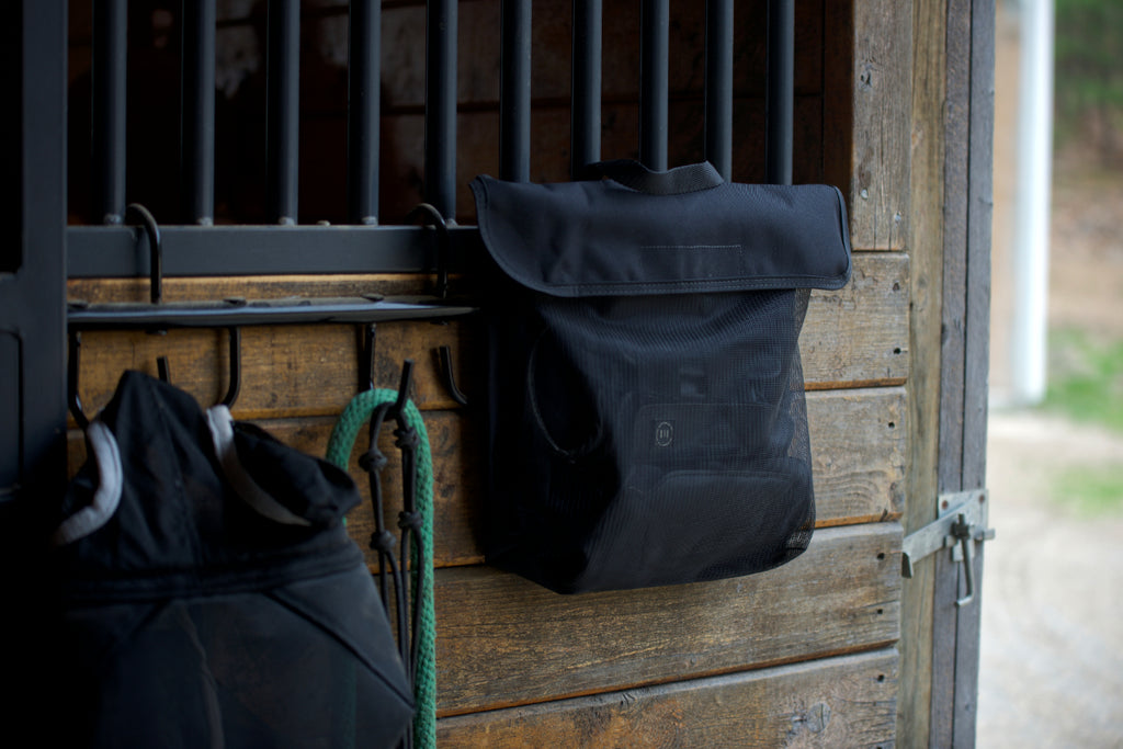 Large Stall Front Storage Bag – Saratoga Horseworks